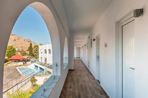 هتل بلمار کوش آداسی